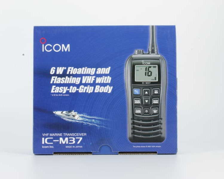 Icom IC-M37 9