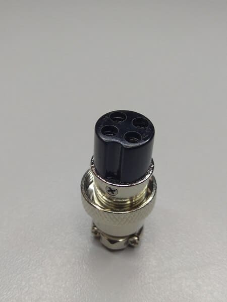 Разъем 4 pin 3