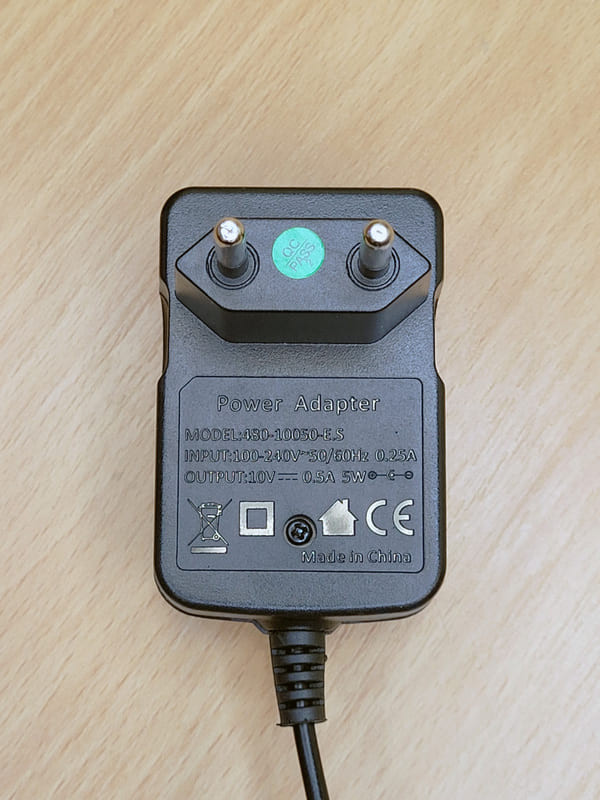 Зарядка рации Baofeng UV-82 3