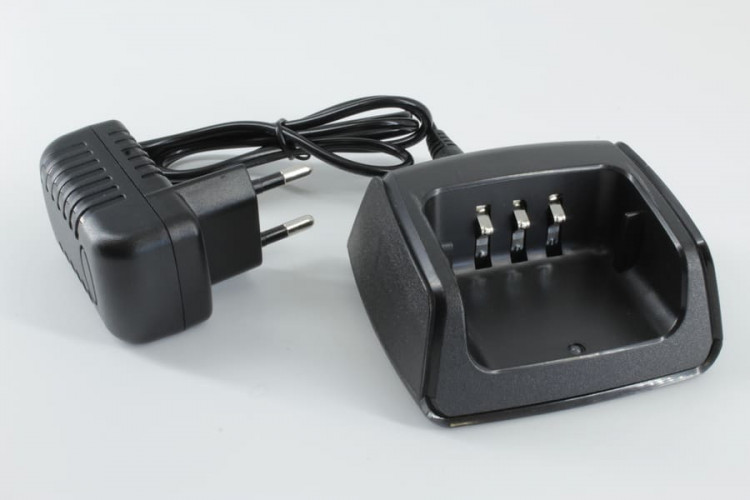 Зарядное устройство RC611